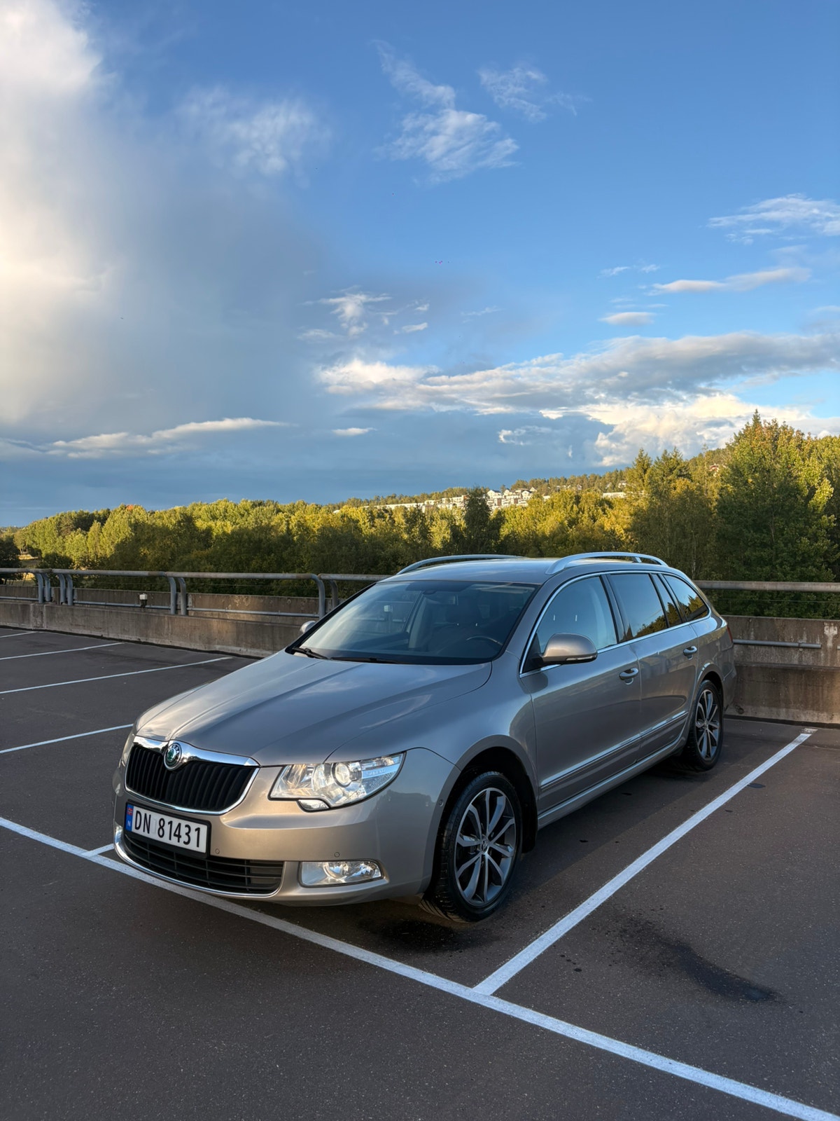 Škoda Superb Combi 1.8 TSI DSG Sequential, 160hp, 2012