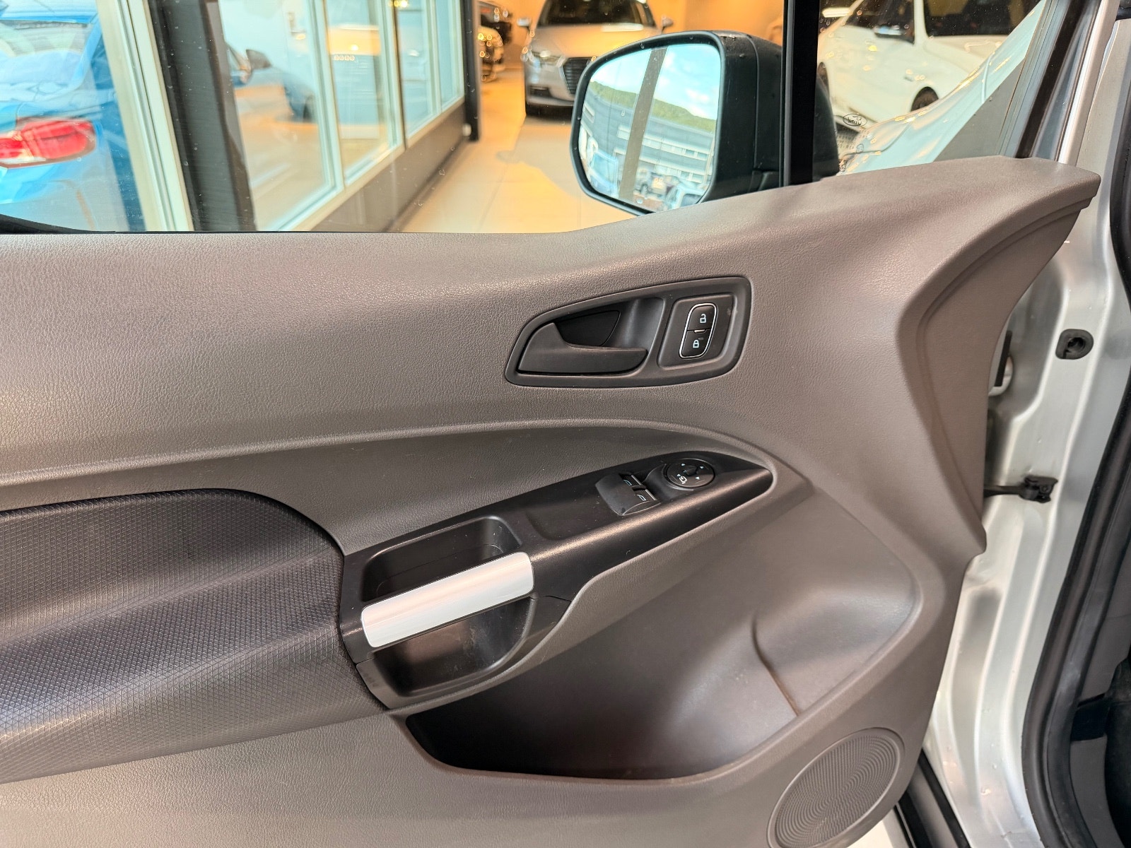 Ford Transit Connect 220 1.5 EcoBlue SelectShift, 8-trins, 120ps, 2020