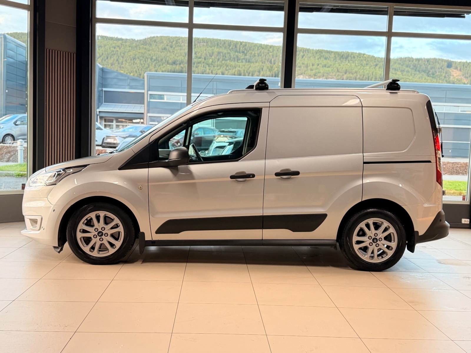 Ford Transit Connect 220 1.5 EcoBlue SelectShift, 8-trins, 120ps, 2020
