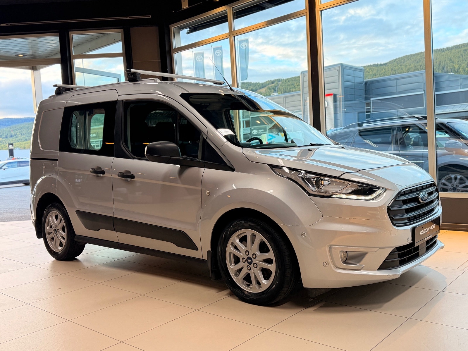 Ford Transit Connect 220 1.5 EcoBlue SelectShift, 8-trins, 120ps, 2020