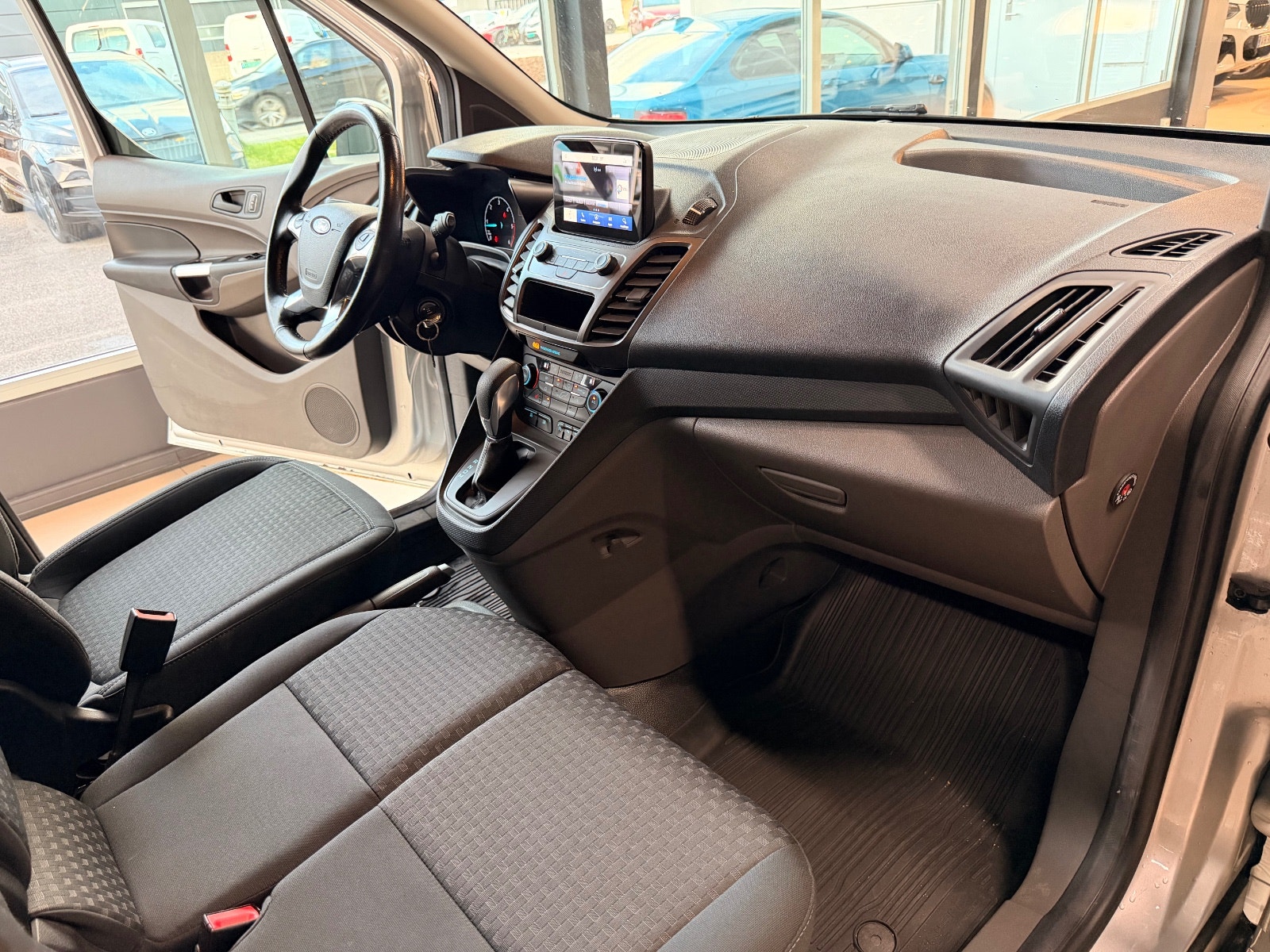 Ford Transit Connect 220 1.5 EcoBlue SelectShift, 8-trins, 120ps, 2020