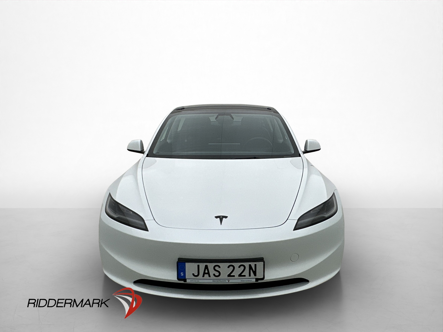 Tesla Model 3 Standard Range, 283ps, 2024