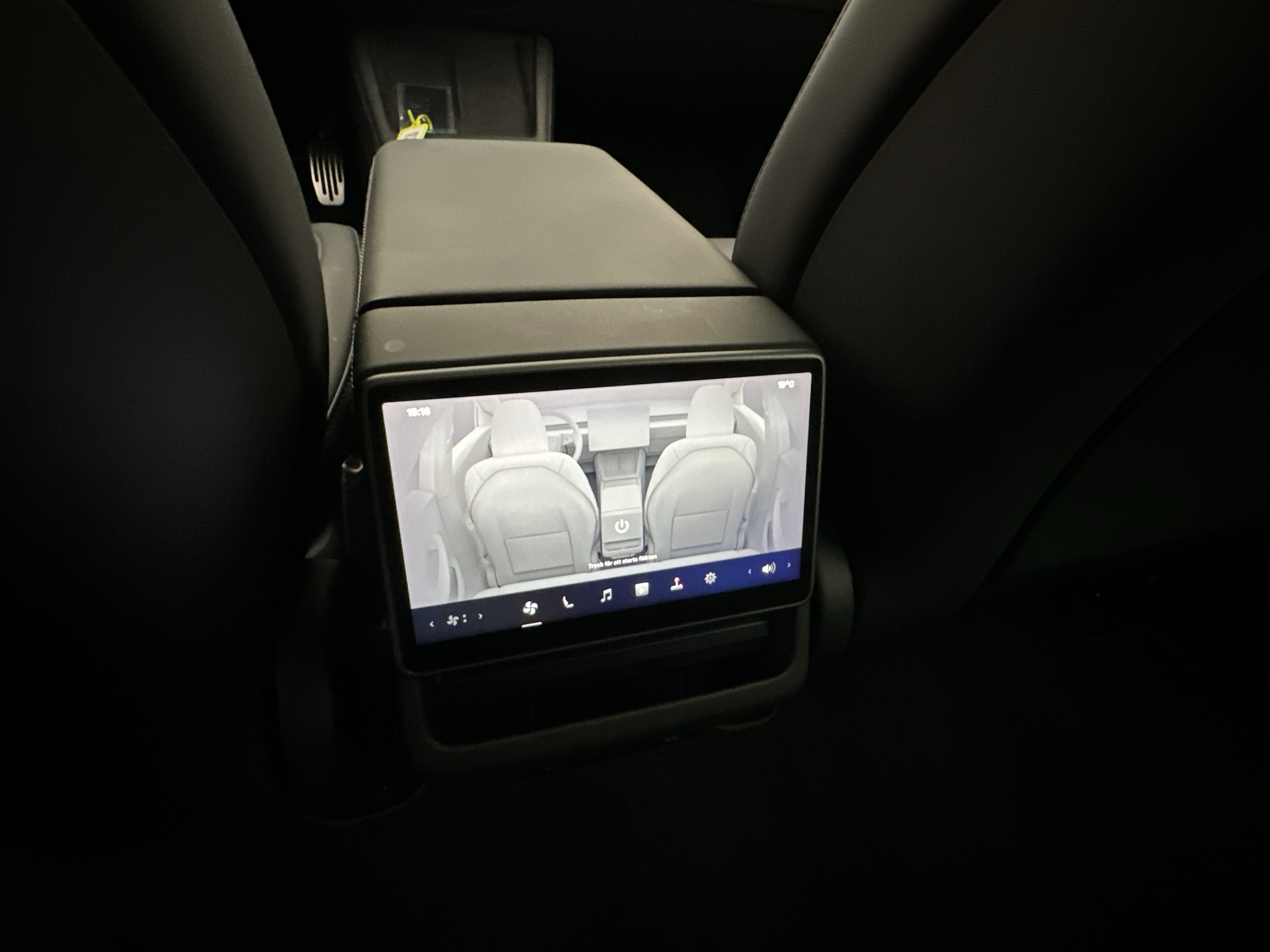 Tesla Model 3 Standard Range, 283ps, 2024