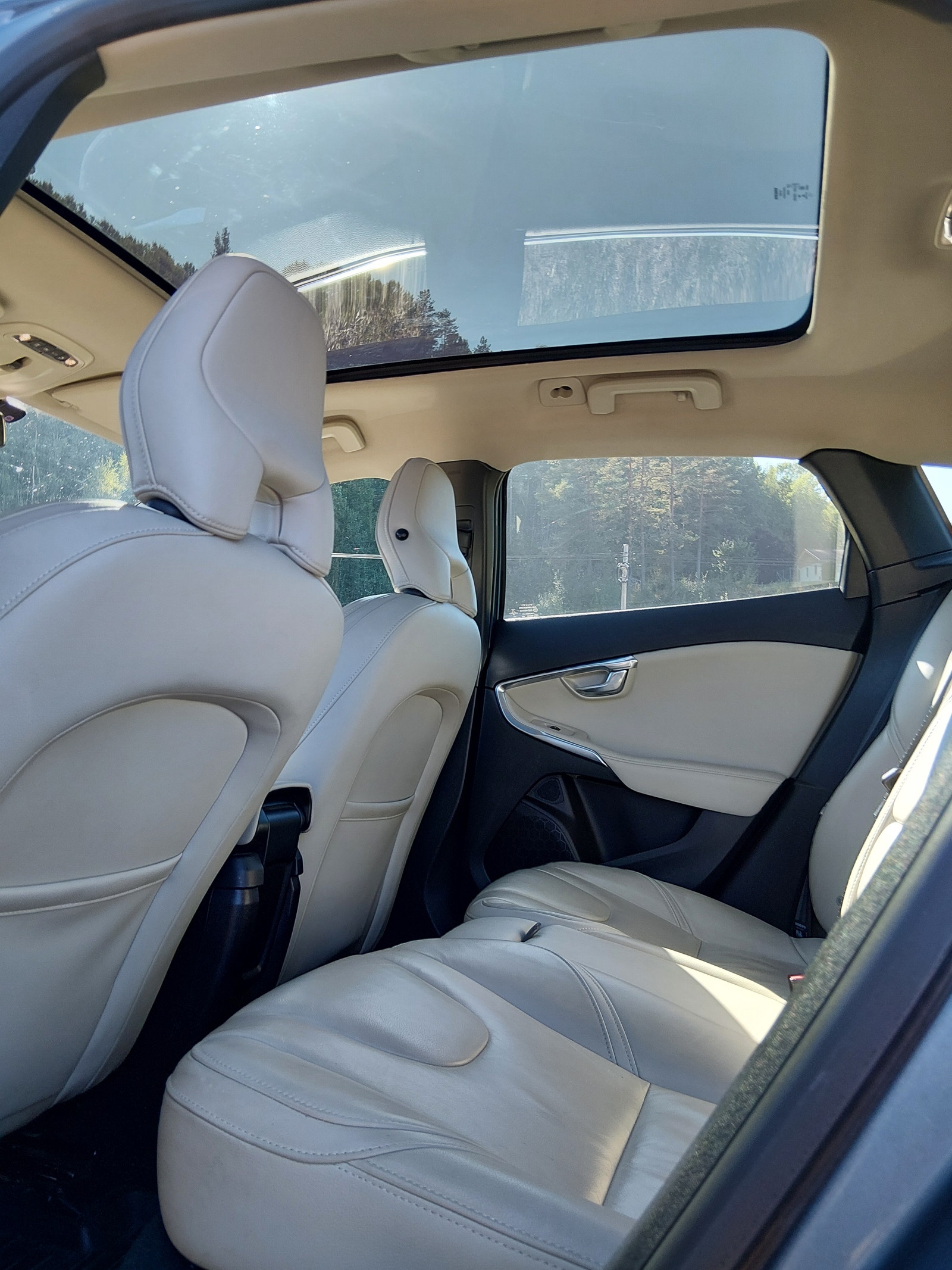 Volvo V40 D2 Manual, 6-trins, 115ps, 2014