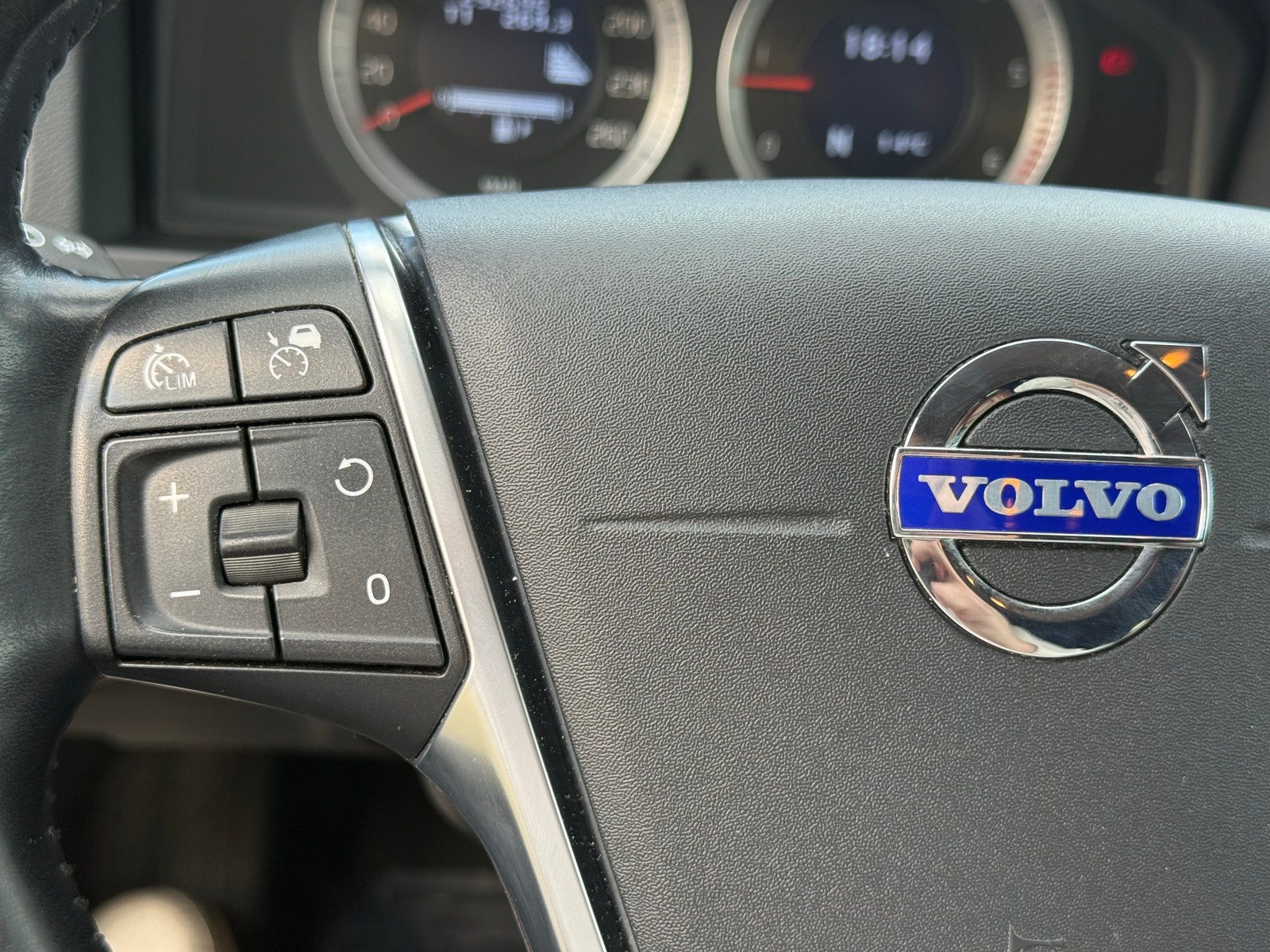 Volvo V60 D3 Geartronic, 163hp, 2011
