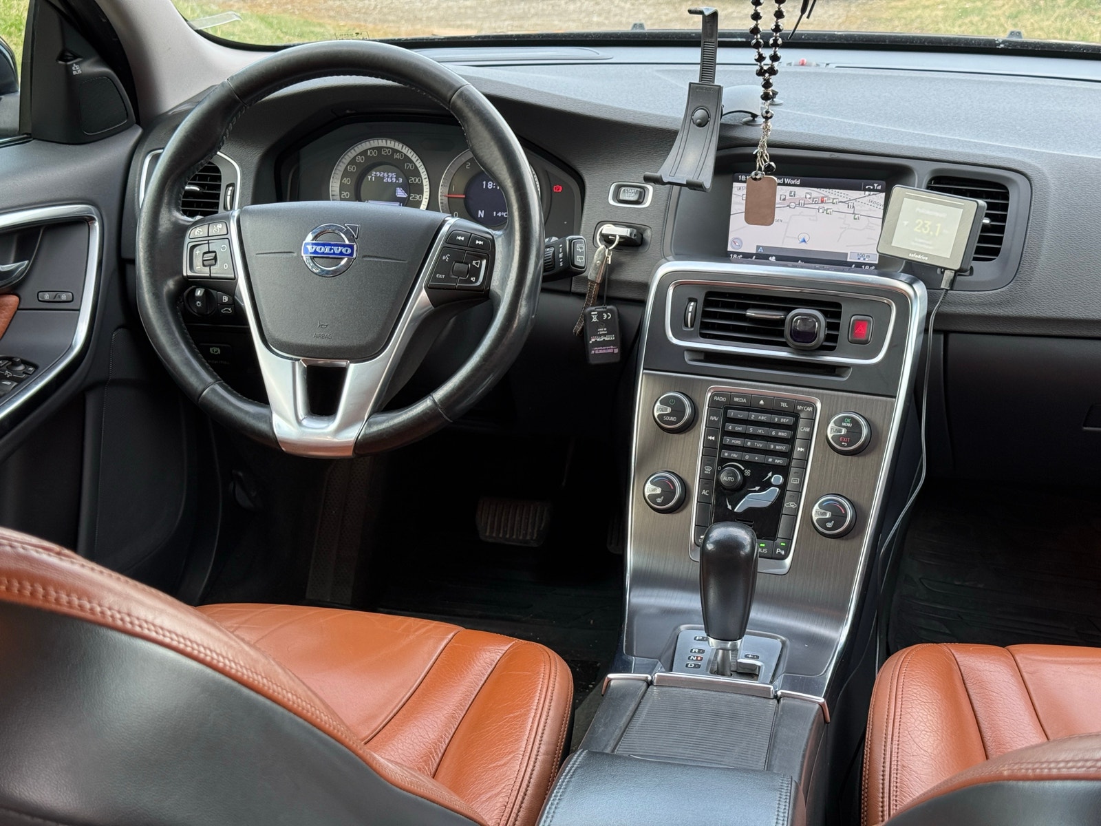 Volvo V60 D3 Geartronic, 163hp, 2011