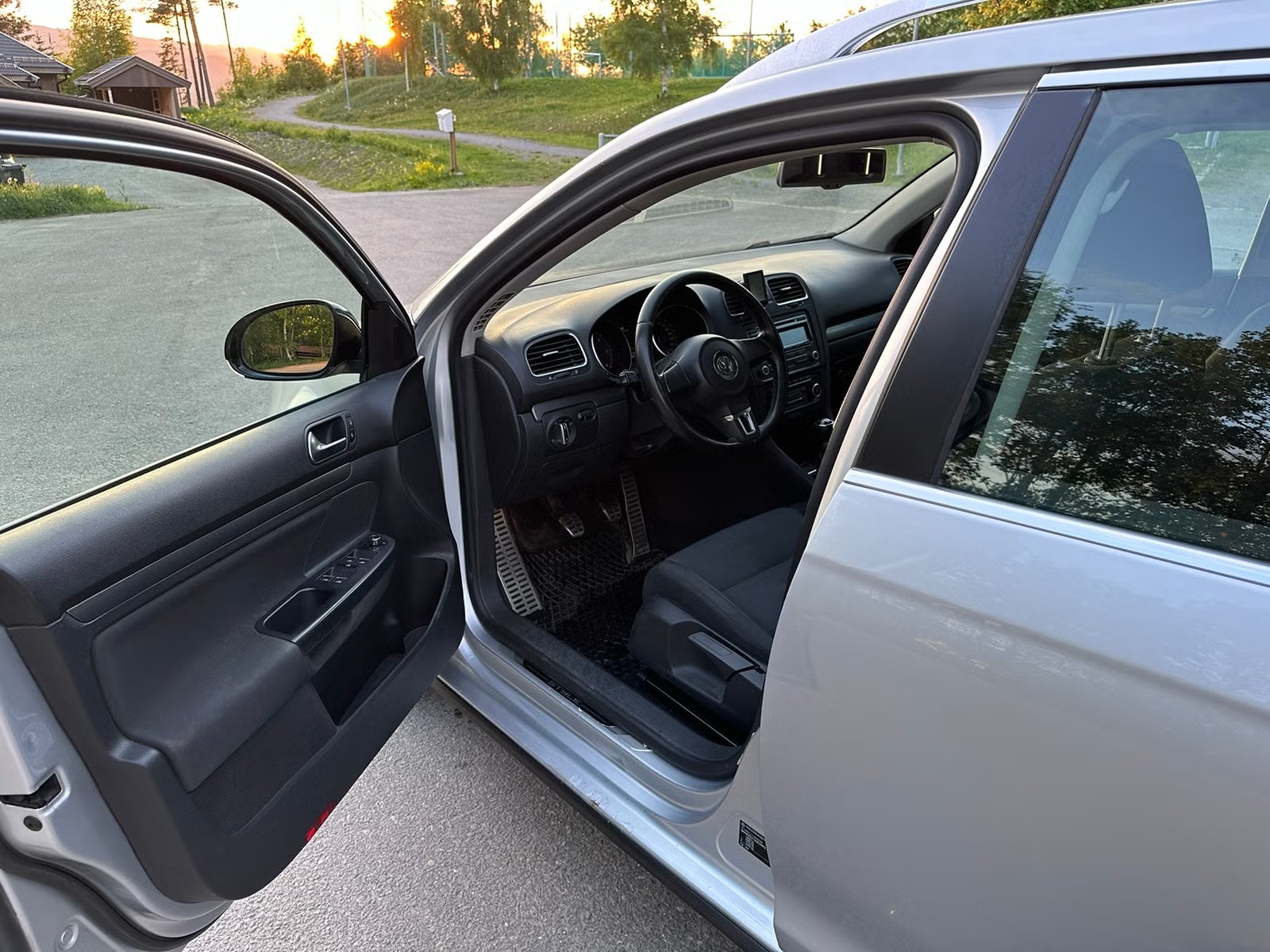 Volkswagen Golf Variant 1.6 TDI DPF BMT Manual, 105hp, 2012