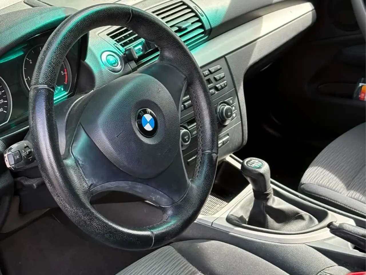 BMW 116d 5-door Manual, 6-trins, 116ps, 2011