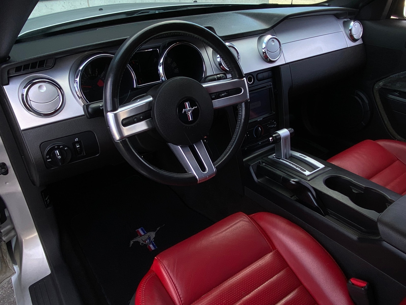 Ford Mustang GT Automatisk, 5-trinn, 304hk, 2005