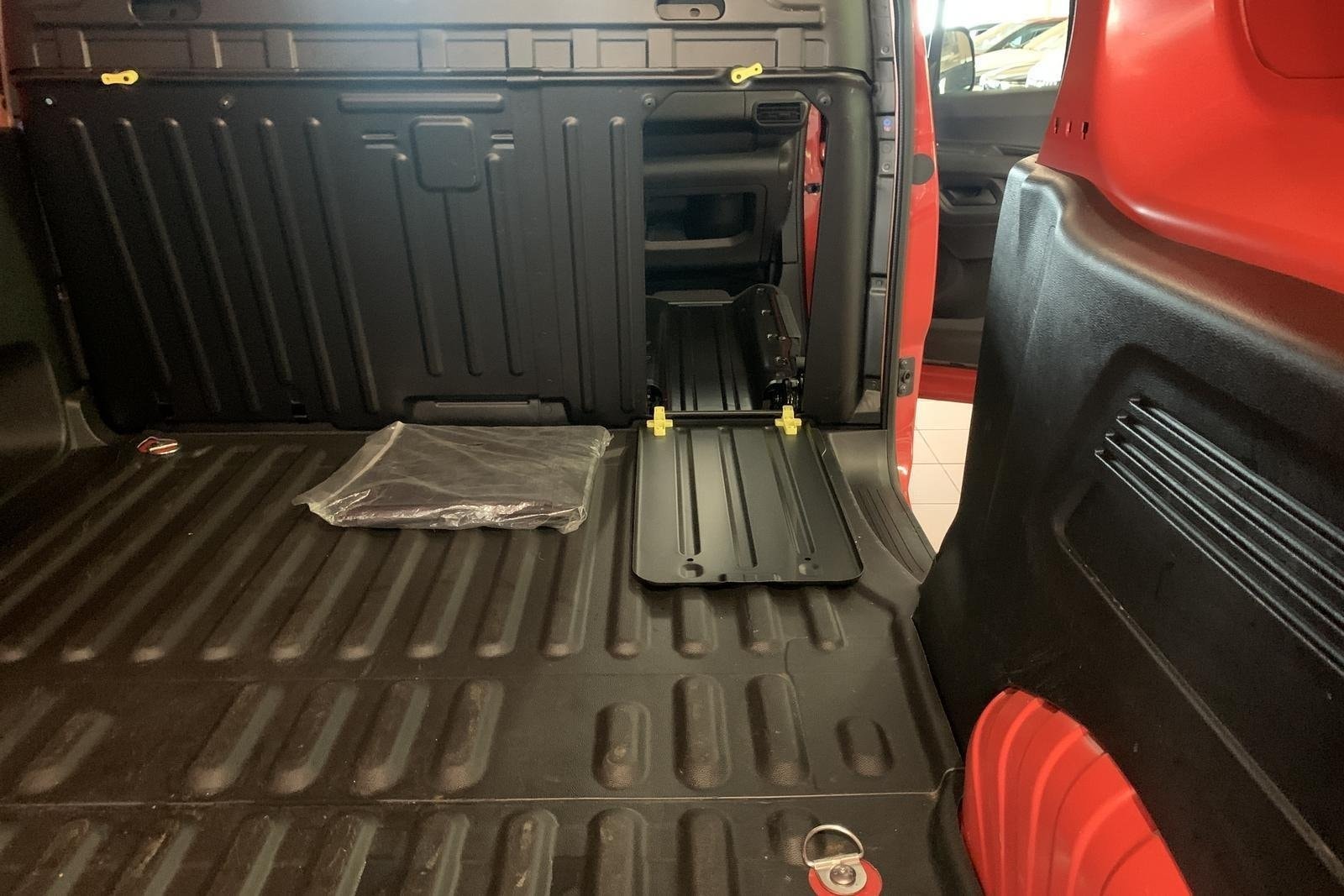 Opel Combo-e Cargo XL 50 kWh, 136hp, 2023