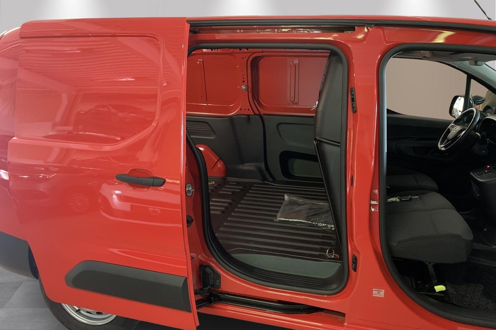 Opel Combo-e Cargo XL 50 kWh, 136hp, 2023