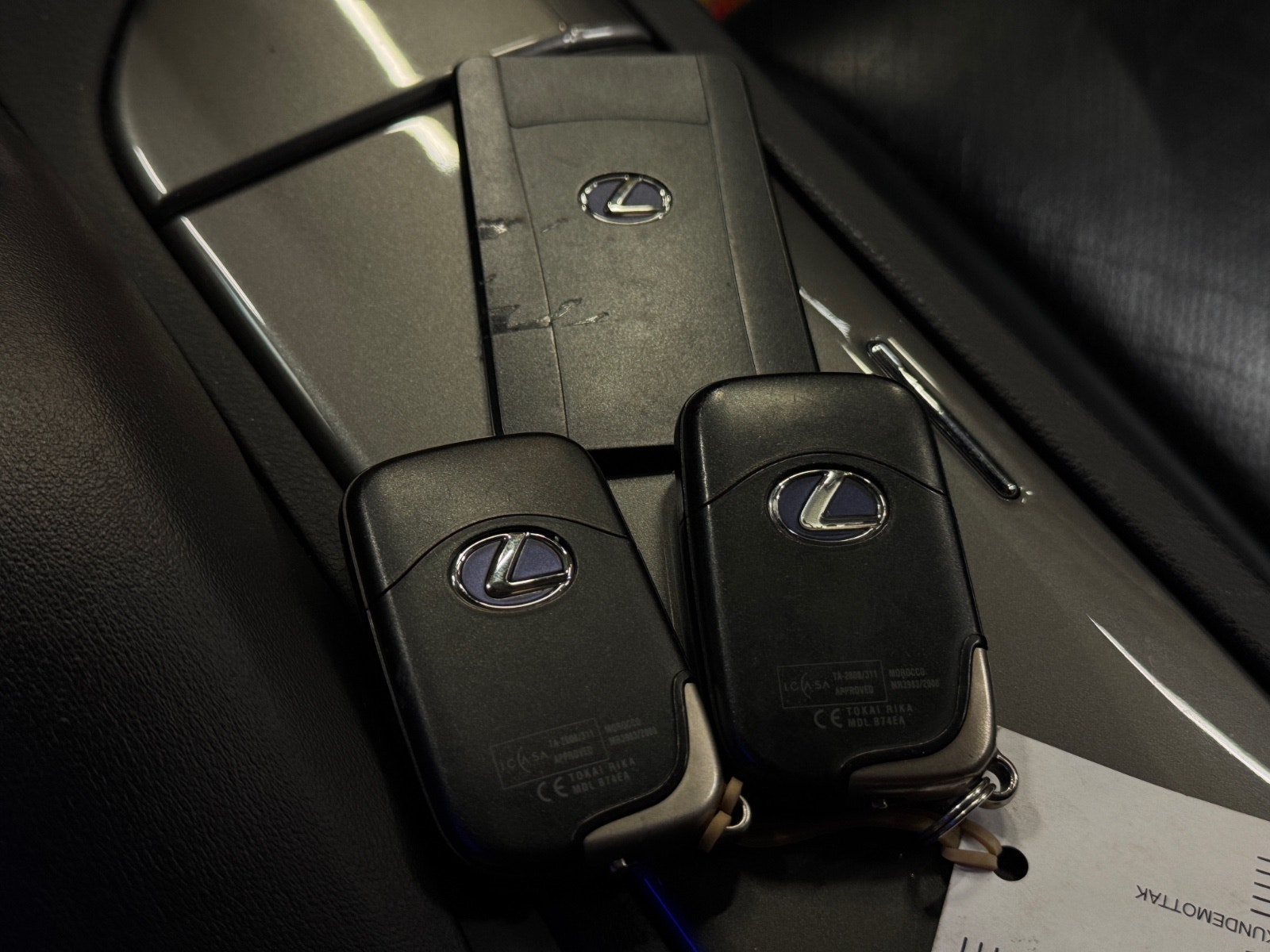 Lexus RX 450h AWD 3.5 V6 AWD CVT, 299ps, 2012