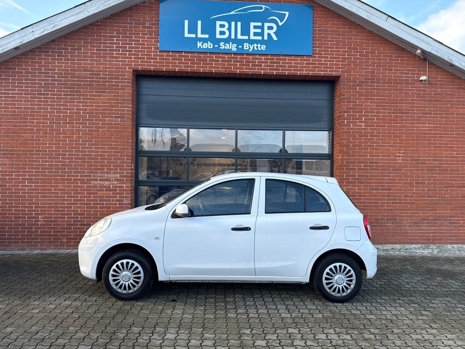 Nissan Micra 1.2 CVT, 80hp, 2011