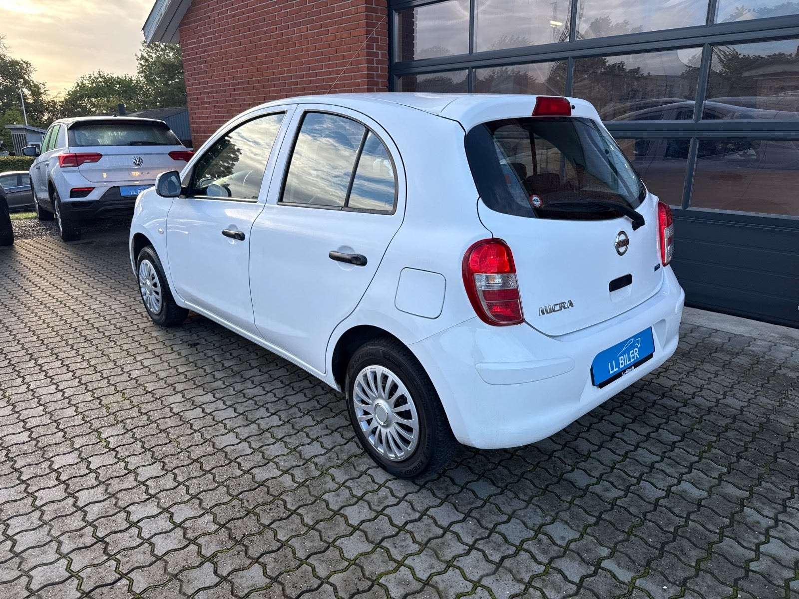 Nissan Micra 1.2 CVT, 80hp, 2011