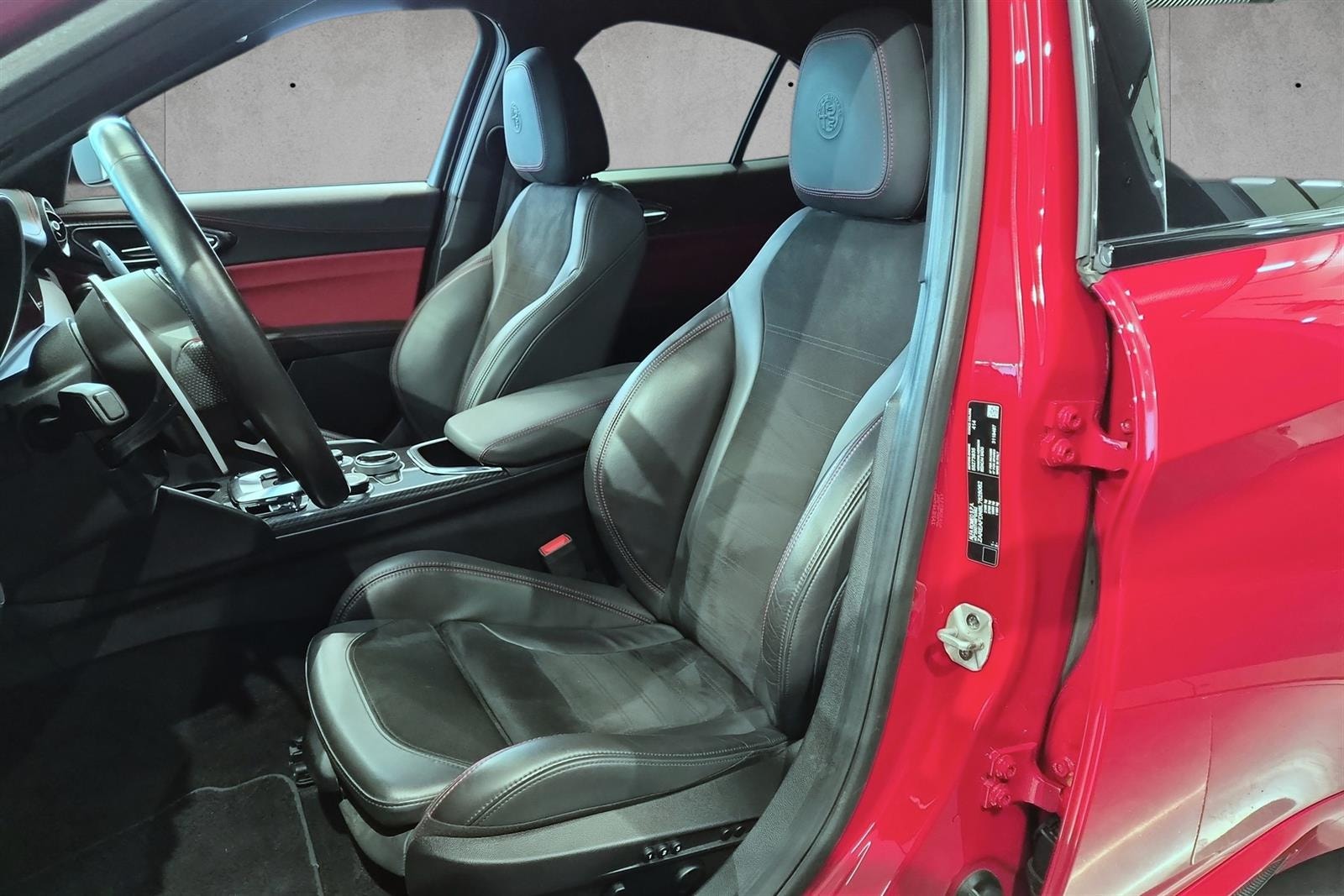 Alfa Romeo Giulia 2.0 Turbo 16V Q4 Automatic, 280hp, 2020