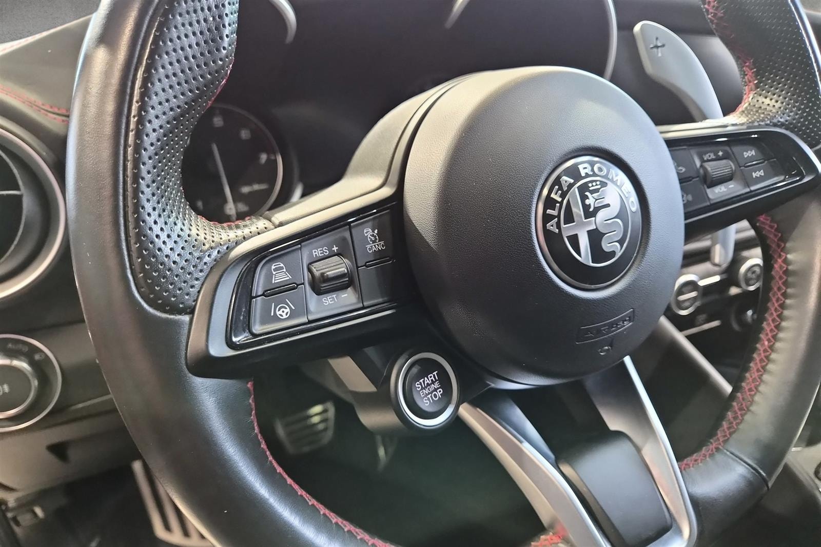 Alfa Romeo Giulia 2.0 Turbo 16V Q4 Automatic, 280hp, 2020