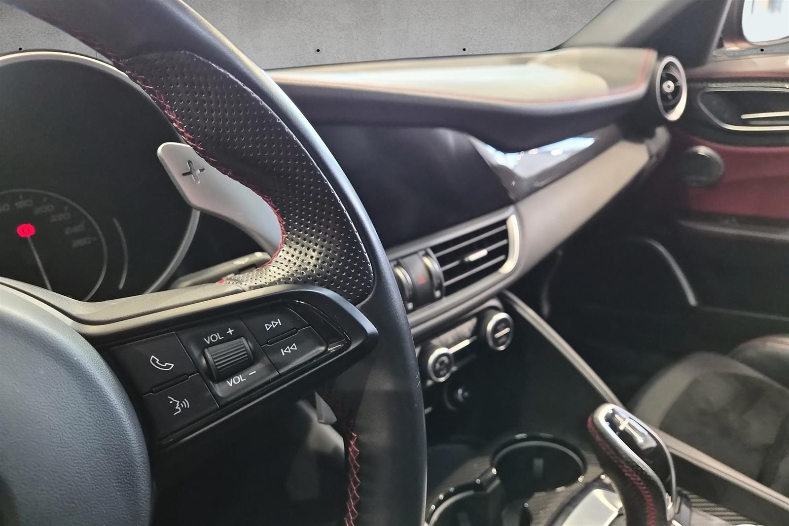 Alfa Romeo Giulia 2.0 Turbo 16V Q4 Automatic, 280hp, 2020