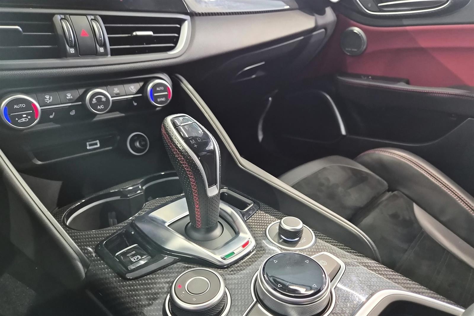 Alfa Romeo Giulia 2.0 Turbo 16V Q4 Automatic, 280hp, 2020