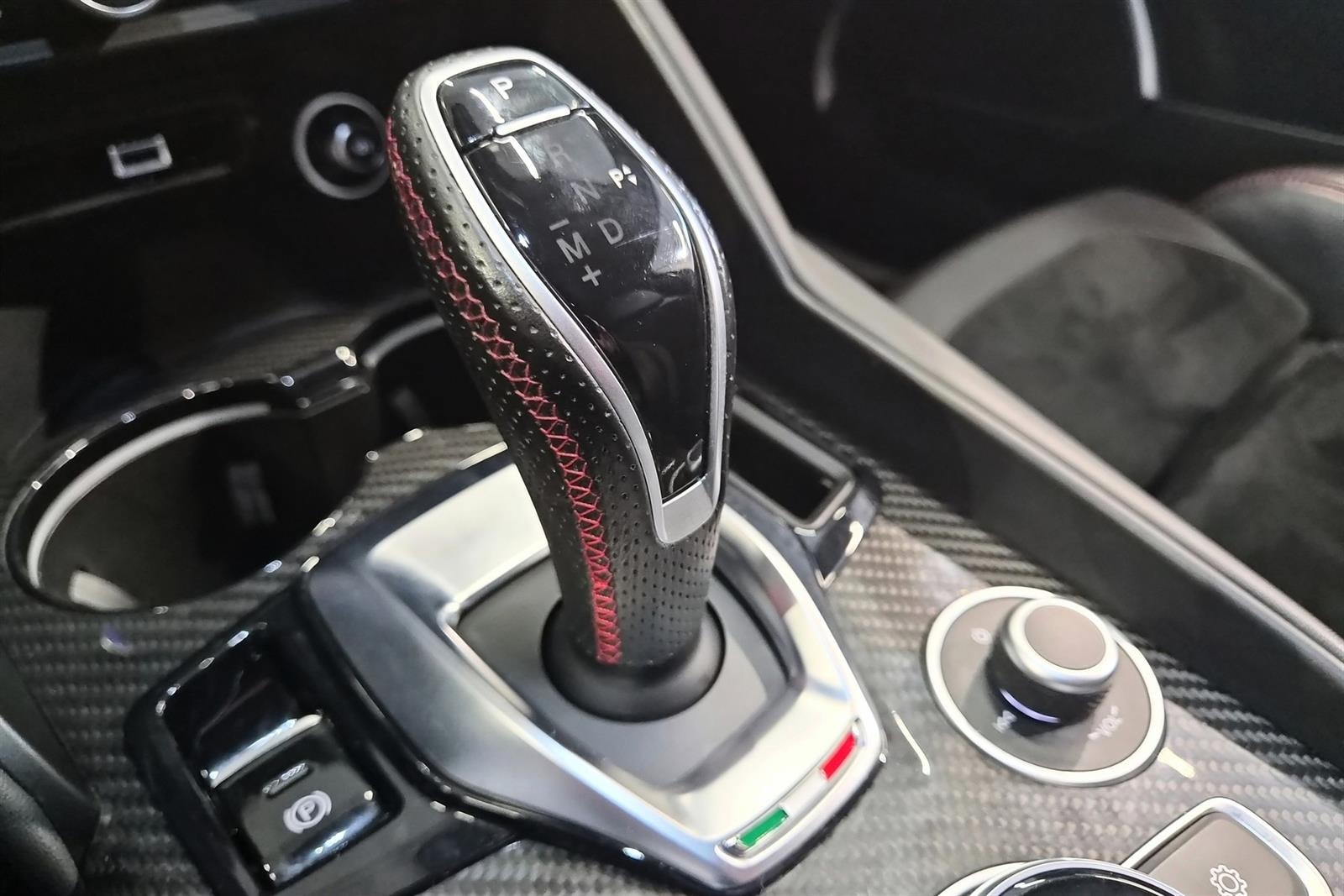 Alfa Romeo Giulia 2.0 Turbo 16V Q4 Automatic, 280hp, 2020