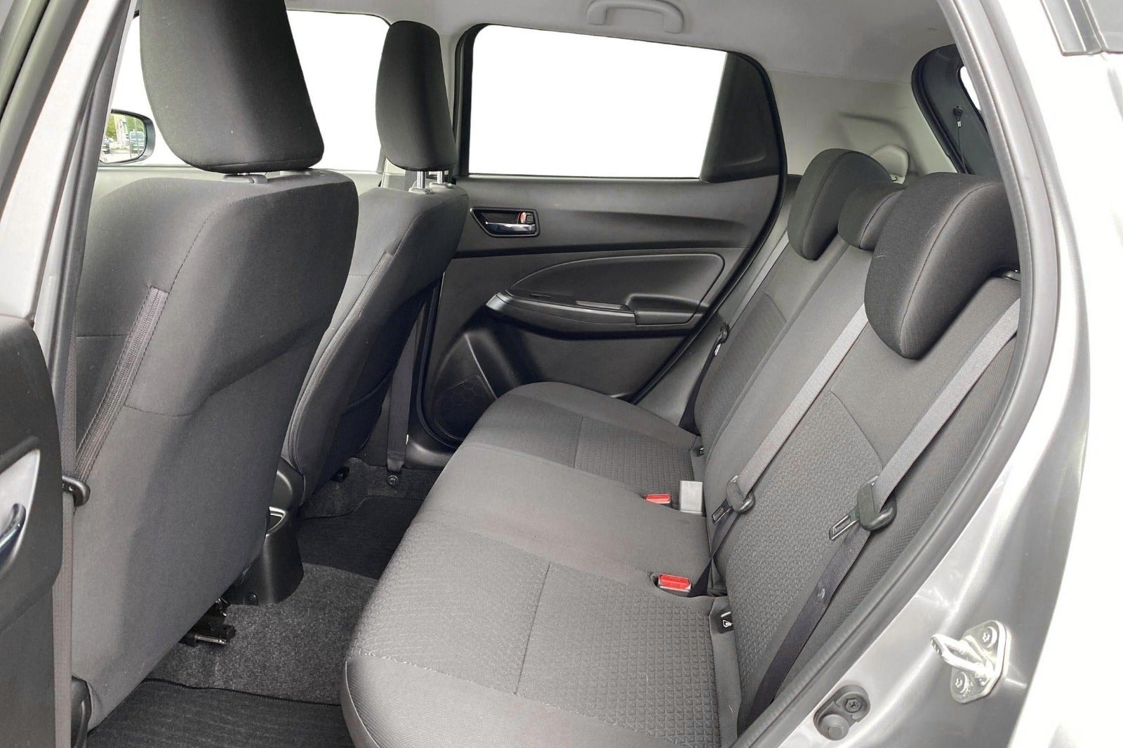 Suzuki Swift Hybrid CVT, 83ps, 2020