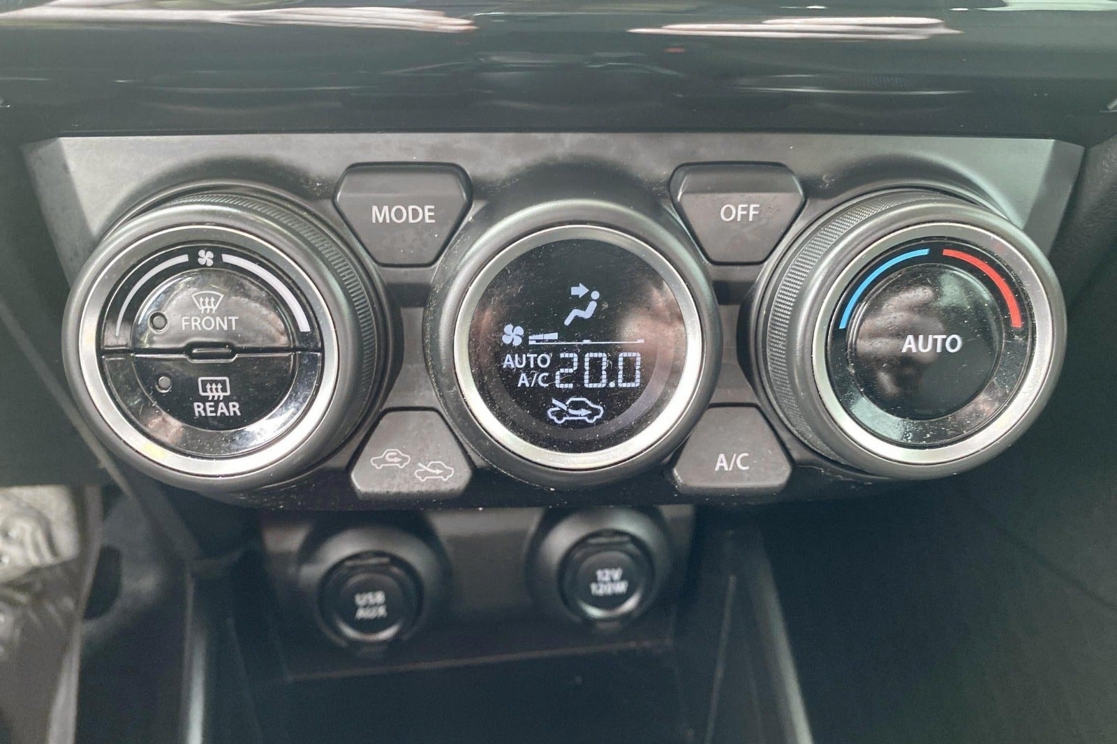 Suzuki Swift Hybrid CVT, 83ps, 2020