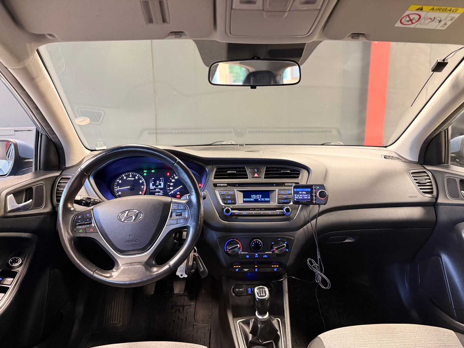 Hyundai i20 1.2 Manual, 5-trins, 84ps, 2015