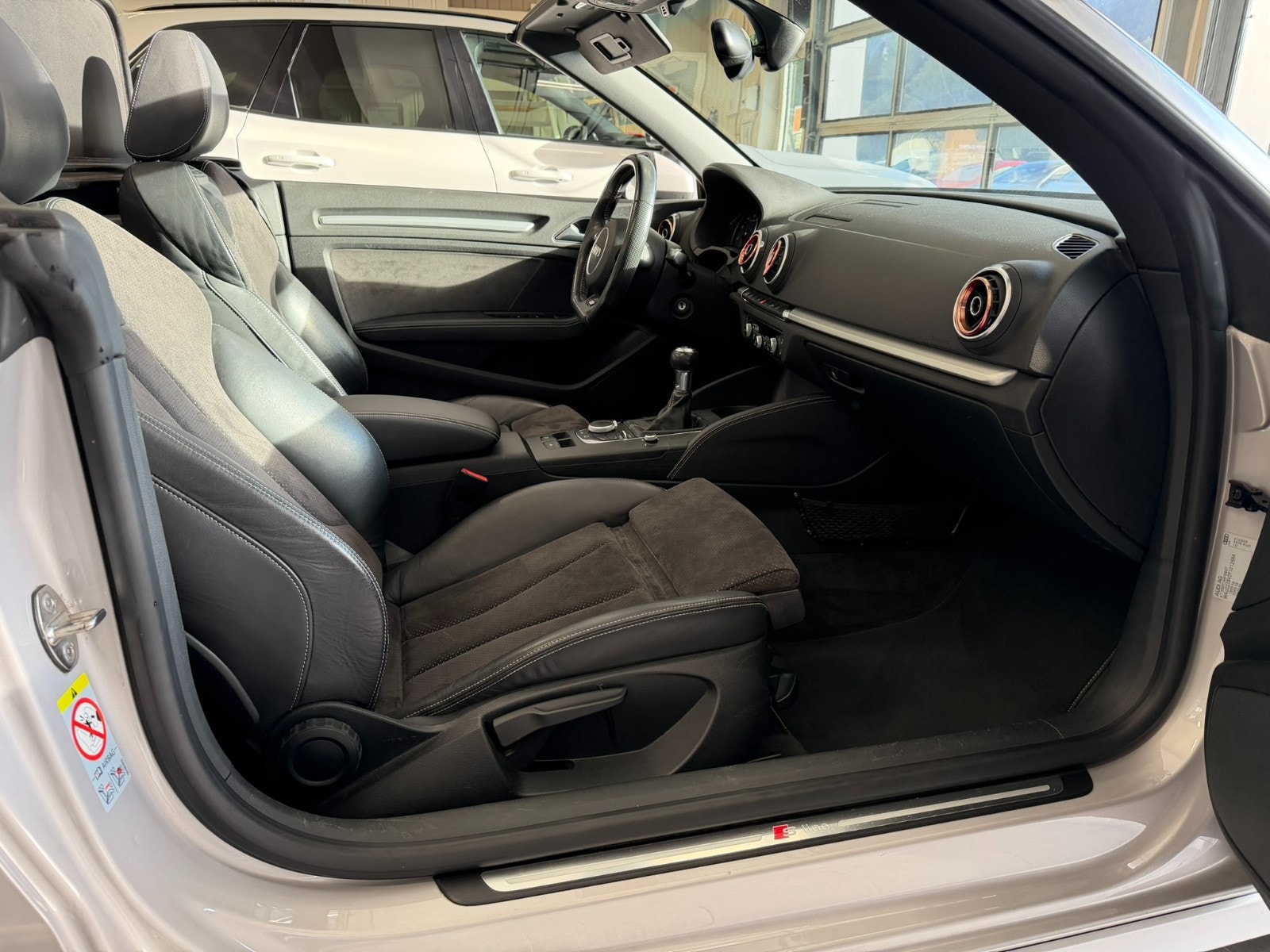 Audi A3 Cabriolet 1.4 TFSI COD Manual, 6-trins, 140ps, 2015