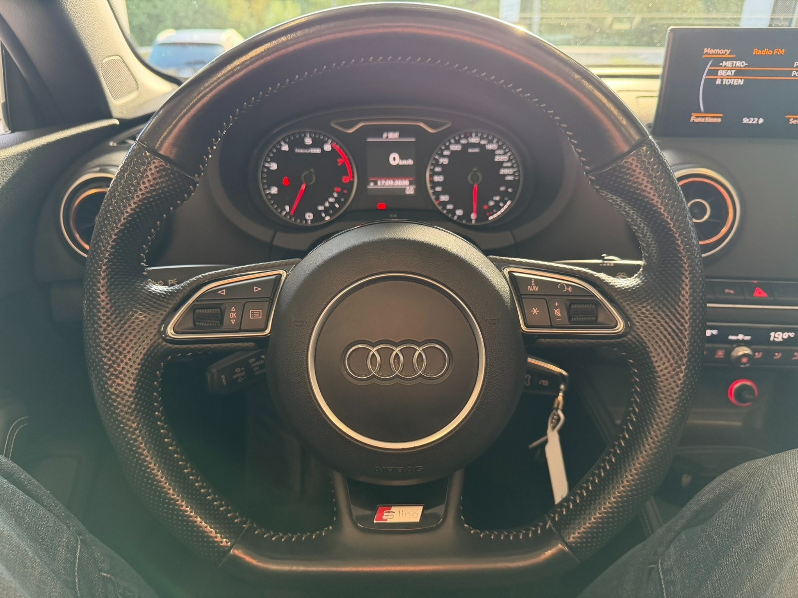 Audi A3 Cabriolet 1.4 TFSI COD Manual, 6-trins, 140ps, 2015