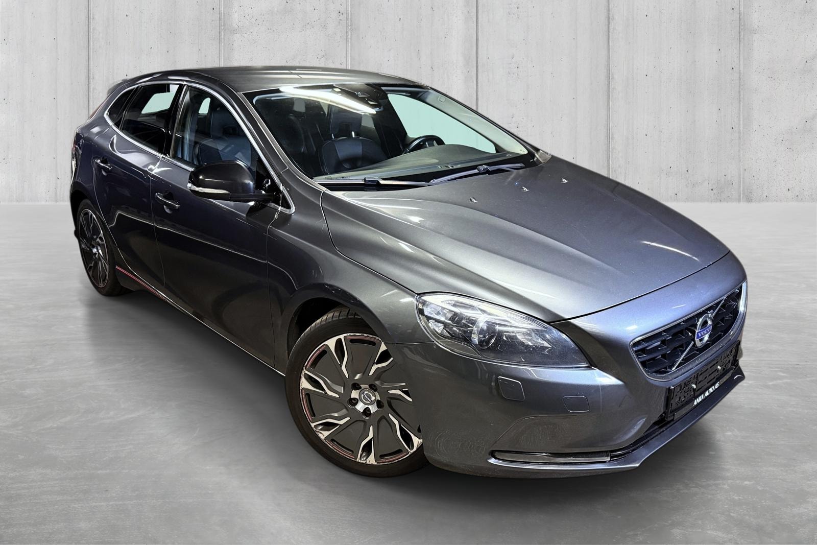Volvo V40 D2 Manual, 115hp, 2013