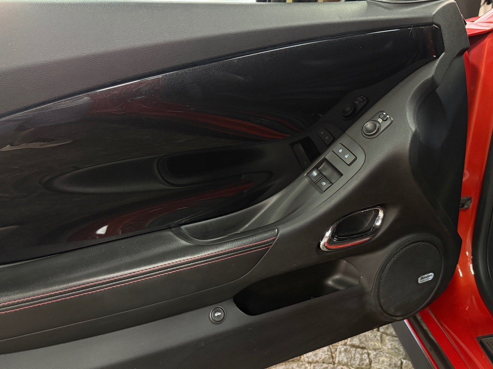 Chevrolet Camaro ZL1 Hydra-Matic, 587hp, 2013