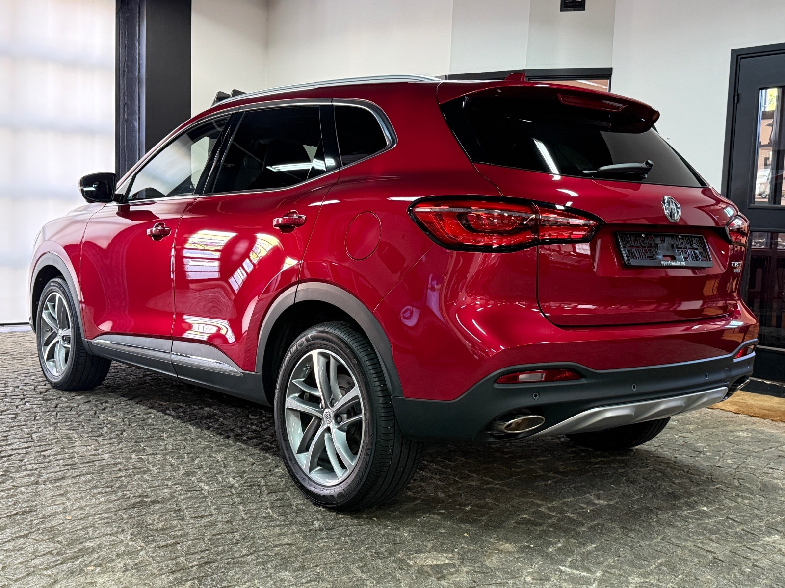 MG EHS PHEV EDU II, 258hp, 2021