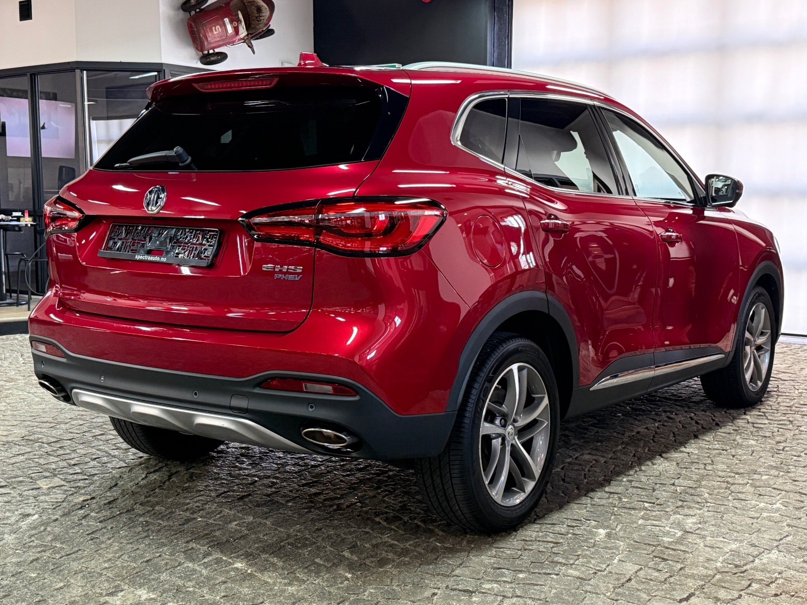 MG EHS PHEV EDU II, 258hp, 2021