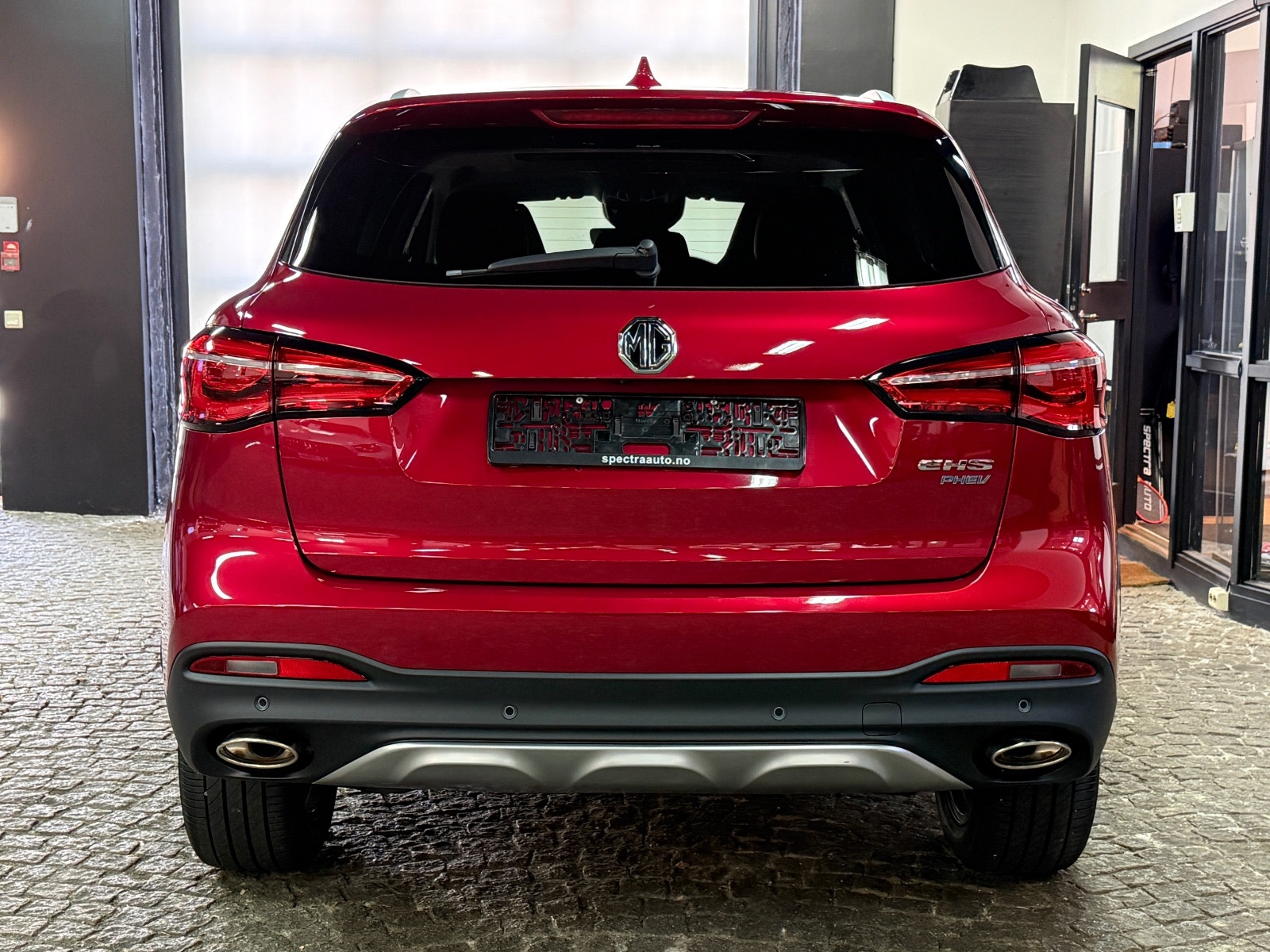 MG EHS PHEV EDU II, 258hp, 2021