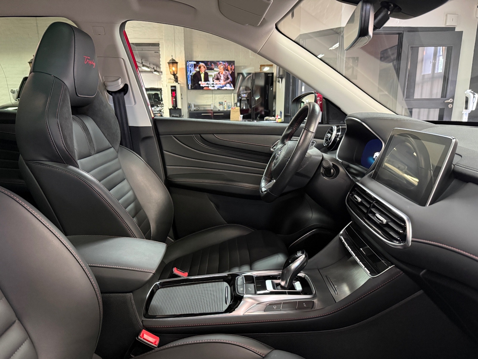 MG EHS PHEV EDU II, 258hp, 2021