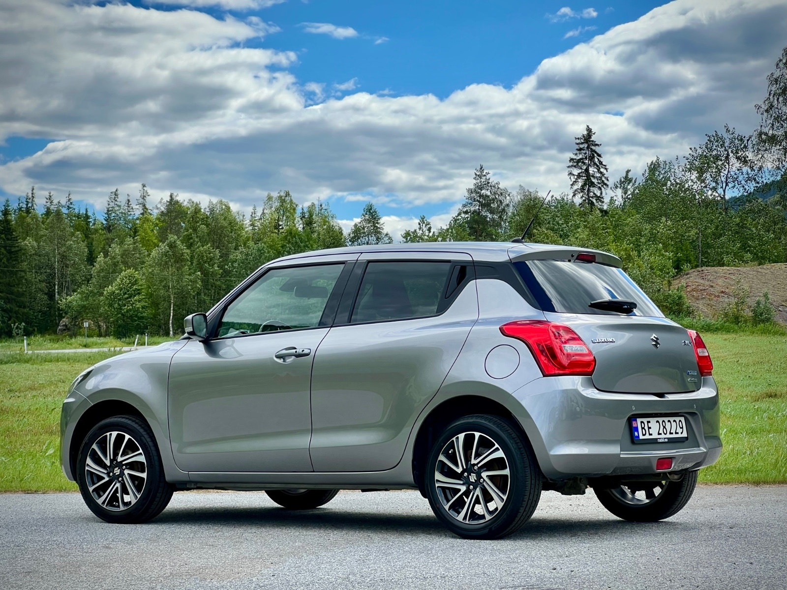 Suzuki Swift Hybrid AllGrip Manual, 5-trins, 83ps, 2021