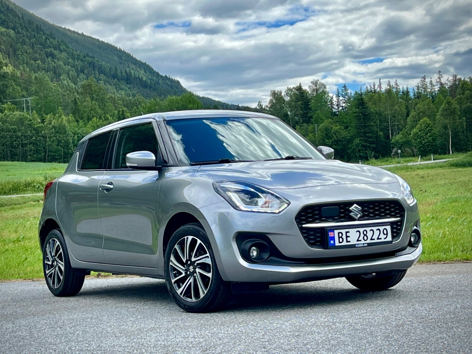 Suzuki Swift Hybrid AllGrip Manual, 5-trins, 83ps, 2021