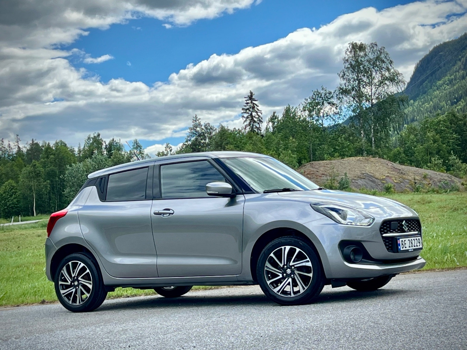 Suzuki Swift Hybrid AllGrip Manual, 5-trins, 83ps, 2021
