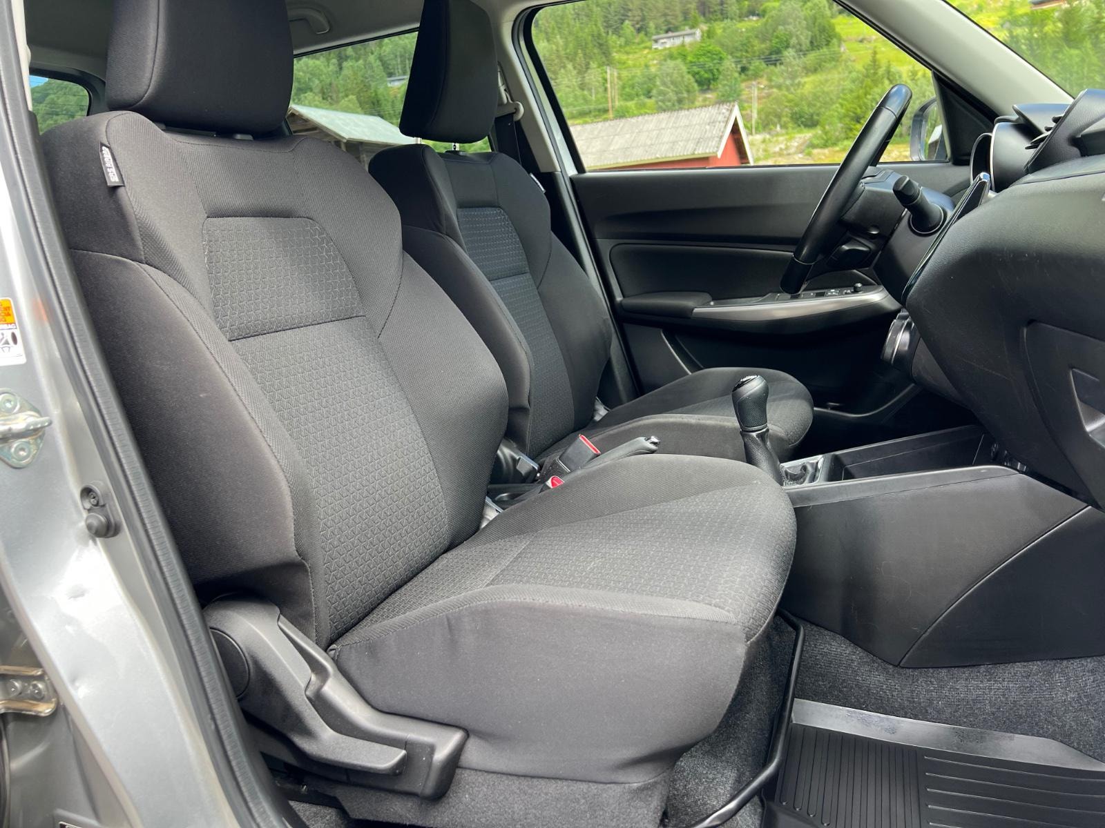 Suzuki Swift Hybrid AllGrip Manual, 5-trins, 83ps, 2021