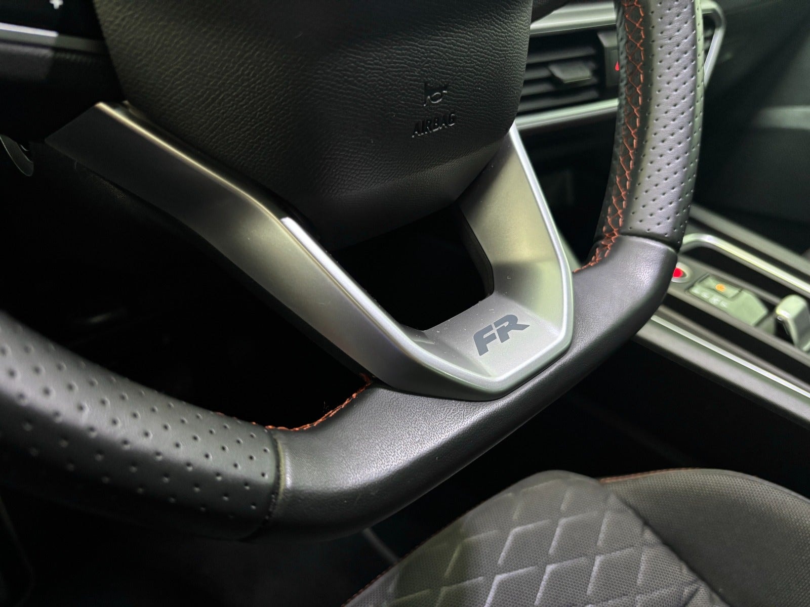 SEAT Leon Sportstourer e-Hybrid DSG Sequential, 6-trins, 204ps, 2024