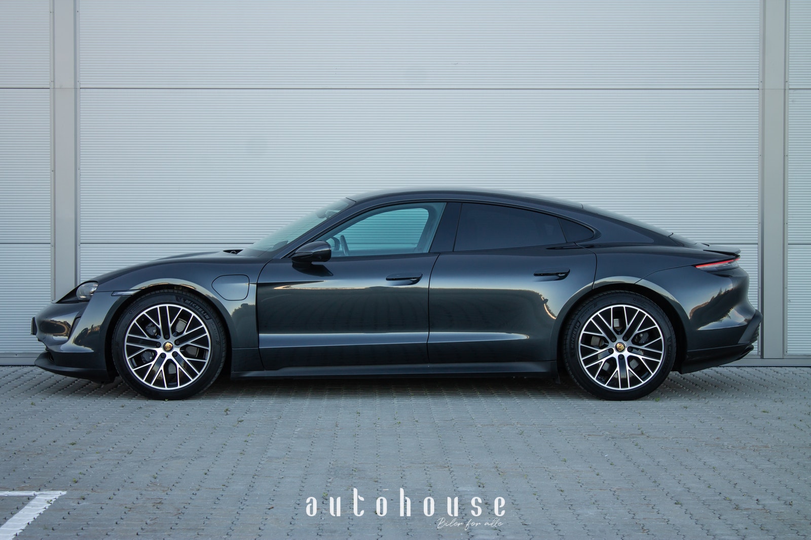Porsche Taycan Direct Drive/Automatic, 326hp, 2021