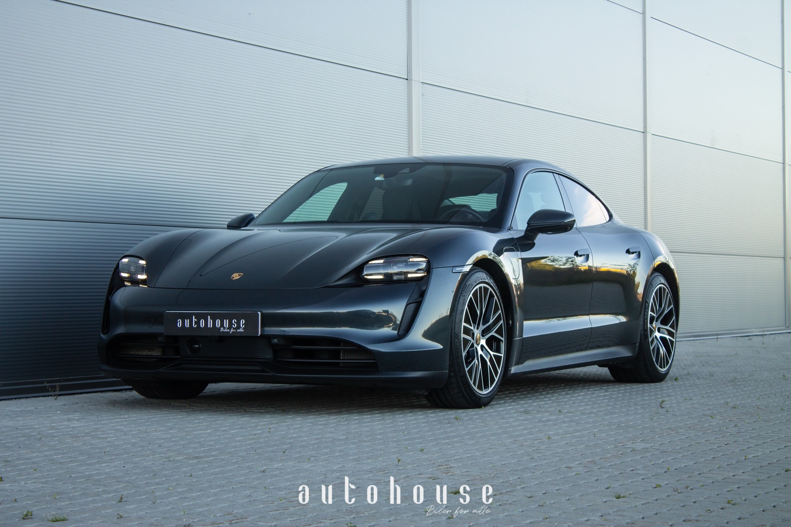 Porsche Taycan Direct Drive/Automatic, 326hp, 2021