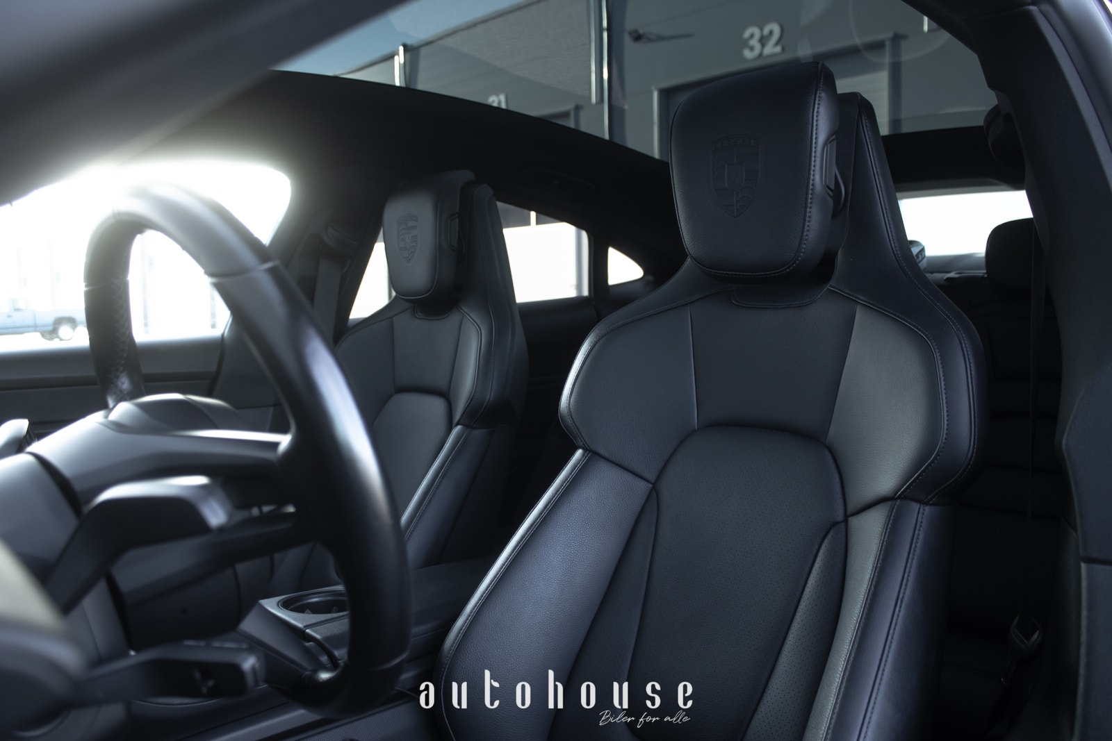 Porsche Taycan Direct Drive/Automatic, 326hp, 2021