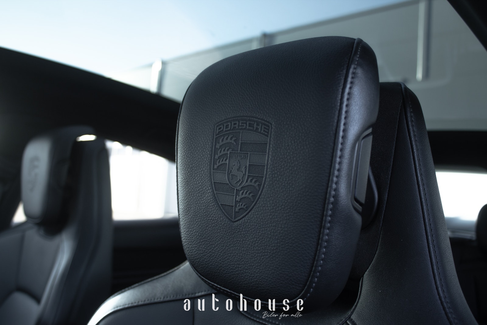 Porsche Taycan Direct Drive/Automatic, 326hp, 2021