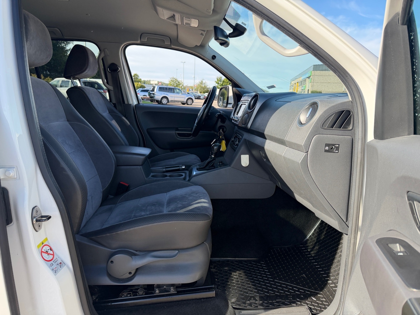 Volkswagen Amarok DoubleCab 2.8t 2.0 BiTDI 4Motion Automatic, 180hp, 2014