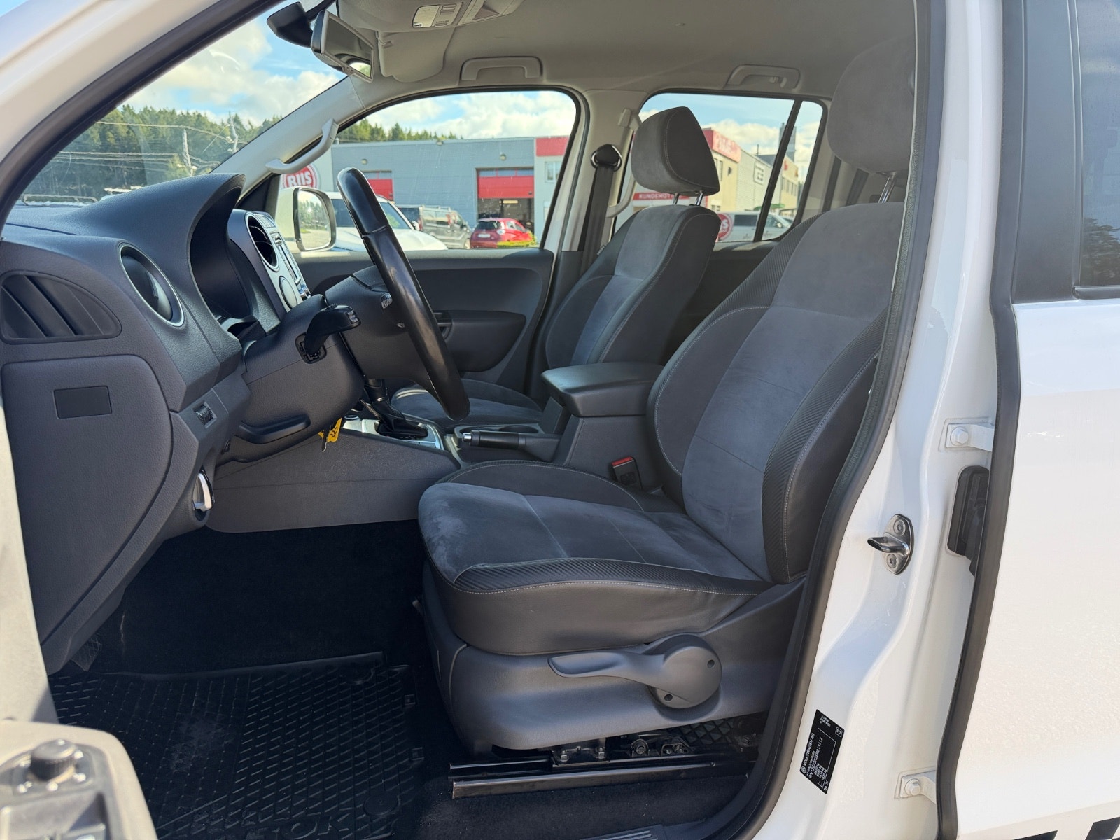 Volkswagen Amarok DoubleCab 2.8t 2.0 BiTDI 4Motion Automatic, 180hp, 2014