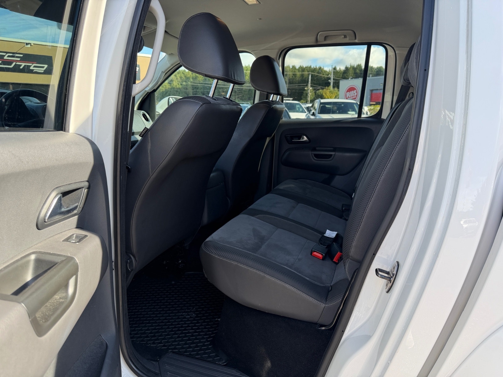 Volkswagen Amarok DoubleCab 2.8t 2.0 BiTDI 4Motion Automatic, 180hp, 2014