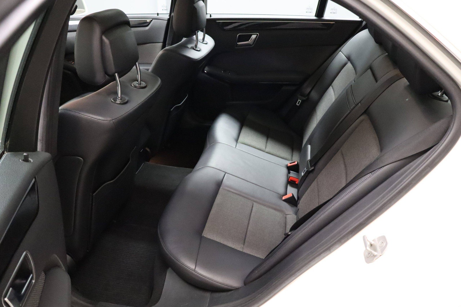 Mercedes-Benz E 220 CDI BlueEFFICIENCY 7G-Tronic Plus, 170hp, 2012