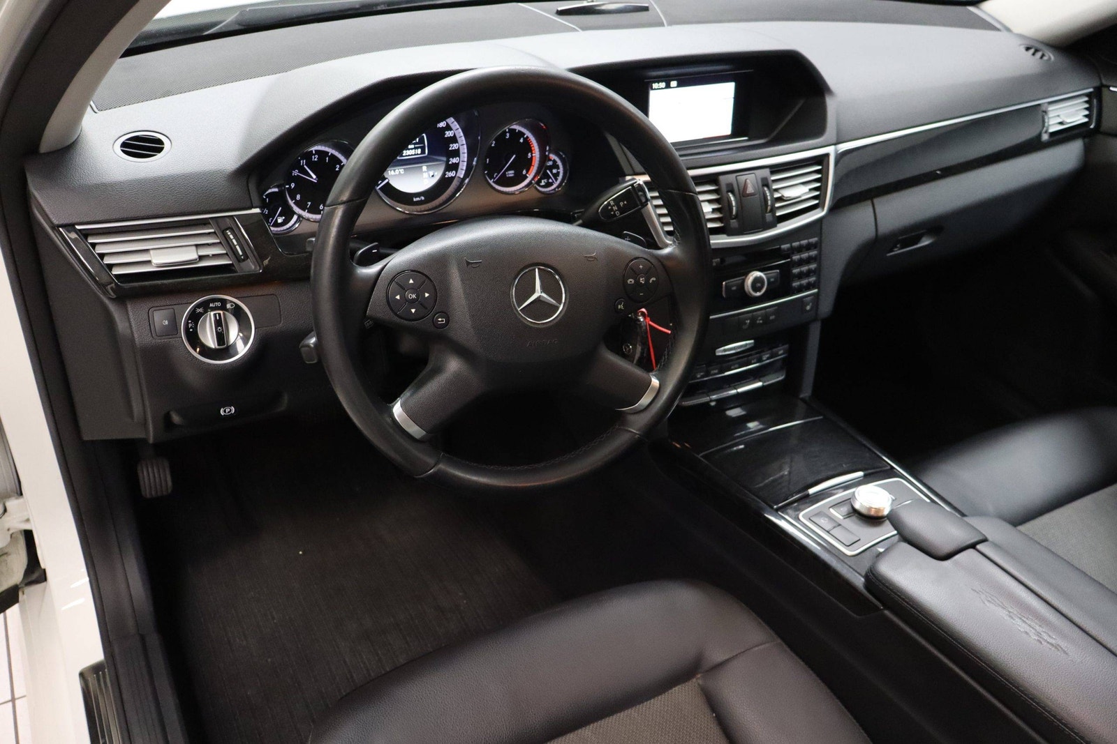 Mercedes-Benz E 220 CDI BlueEFFICIENCY 7G-Tronic Plus, 170hp, 2012