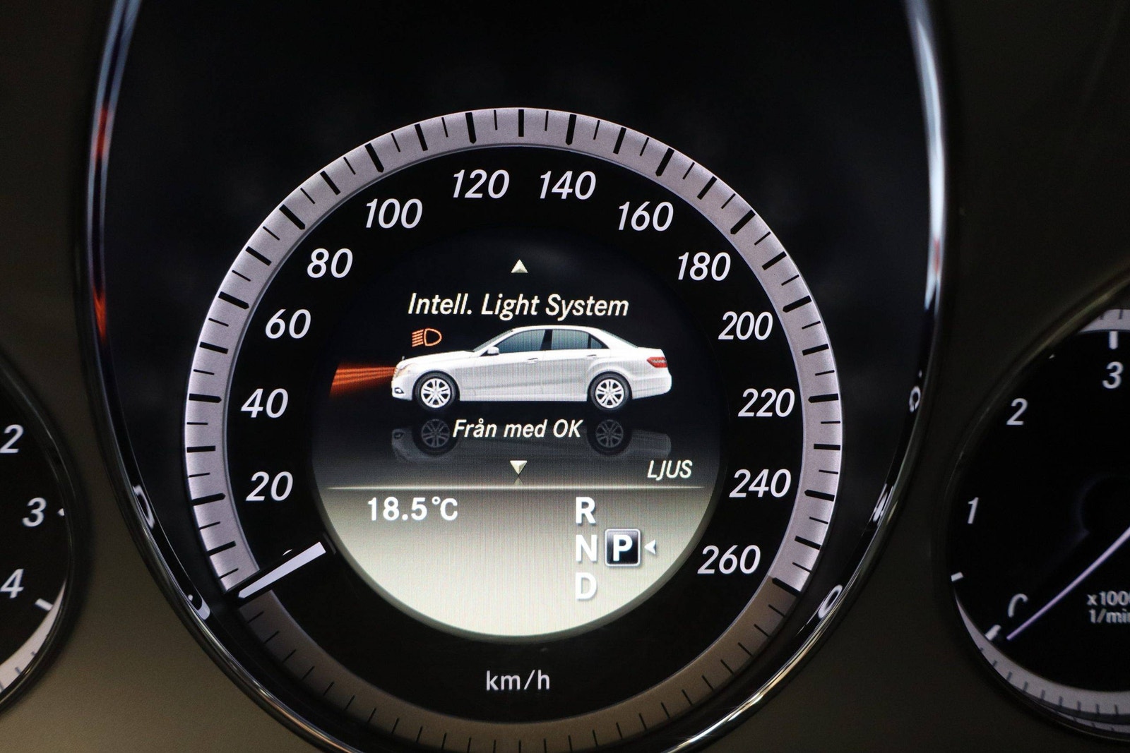 Mercedes-Benz E 220 CDI BlueEFFICIENCY 7G-Tronic Plus, 170hp, 2012