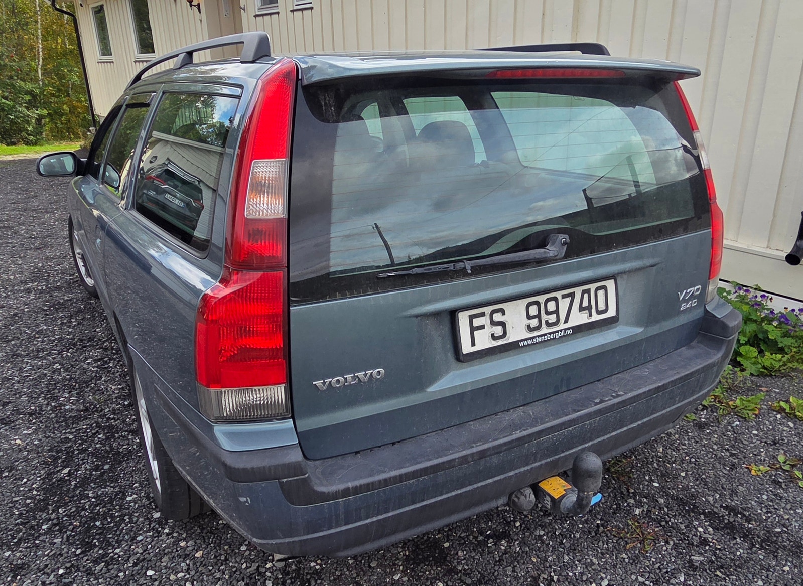 Volvo V70 2.4D Automatic, 130hp, 2003